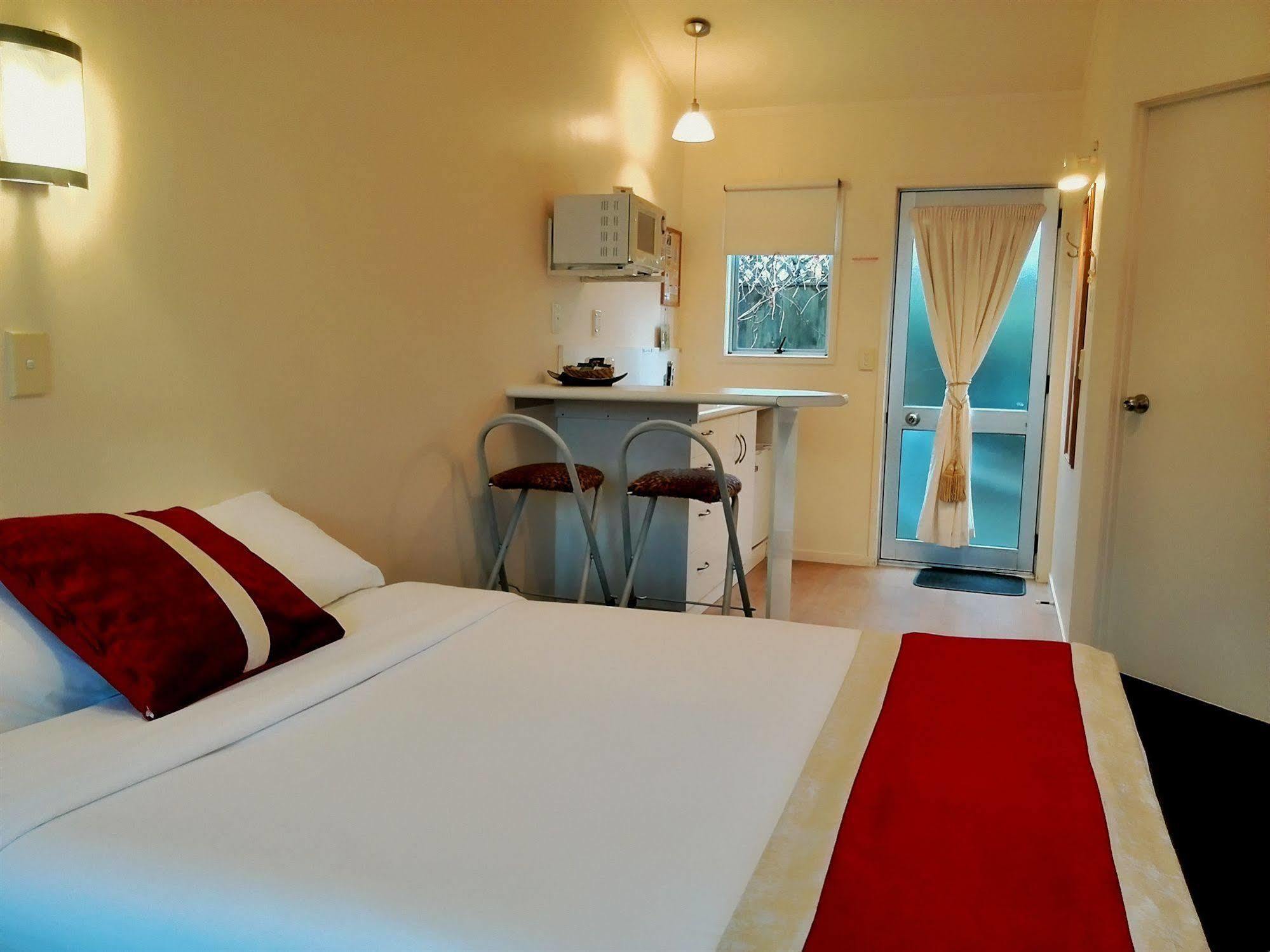 Aurora City Suites Motel Rotorua Bagian luar foto